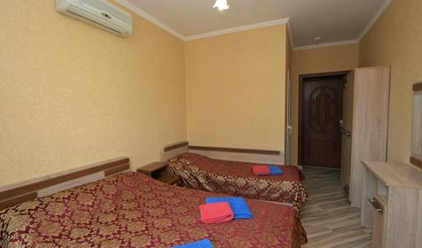 Полулюкс трехместный (2-4 этаж)