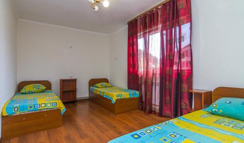 Люкс трехкомнатный. Гостевой дом Бриз, Туапсе, Небуг