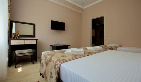 Трехместный с балконом. Отель Корфу, п. Витязево