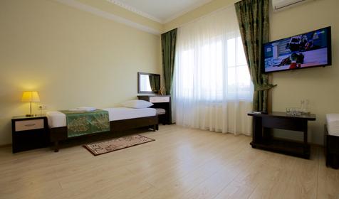 Четырехместный с балконом. Отель Корфу, п. Витязево