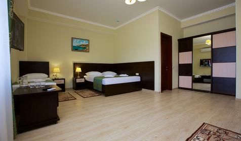 Четырехместный с балконом. Отель Корфу, п. Витязево