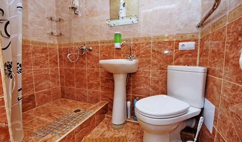 Трехместный с балконом. Мини-гостиница Абрикос, Геленджик, Кабардинка