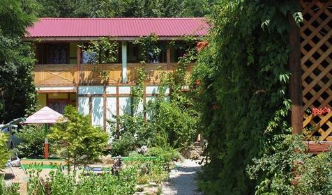 Частная гостиница «Камелия», Туапсинский р-н, с. Лермонтово