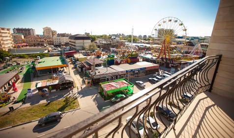 Четырехместный стандарт с балконом