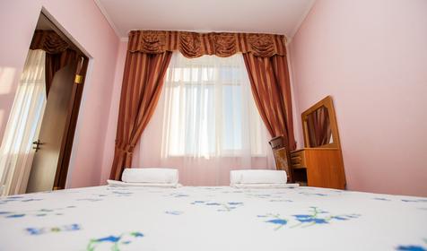 Люкс с балконом