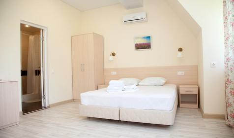 Трехместный номер, второй дом. 3 этаж, без балкона