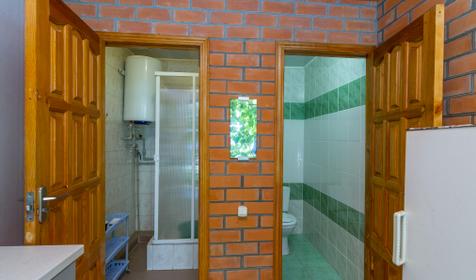 Эконом. Гостевой дом Земляника, Геленджик, Архипо-Осиповка