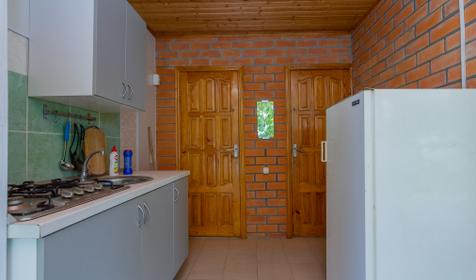 Эконом. Гостевой дом Земляника, Геленджик, Архипо-Осиповка