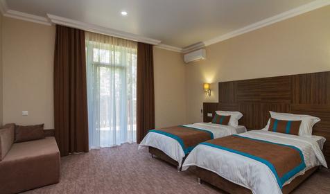 Комфорт плюс с террасой. Гостевой дом Артемида, Геленджик, Архипо-Осиповка