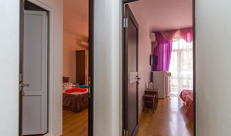 Двухкомнатный номер. Отель София, Геленджик, Дивноморское