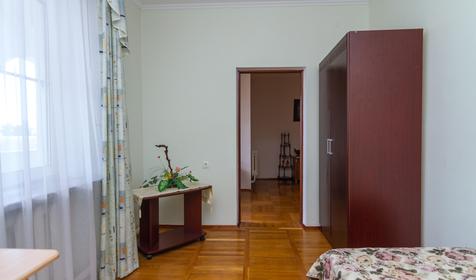 Трехкомнатный с гостиной и кухней. Гостевой дом на Новороссийской, Геленджик, Кабардинка