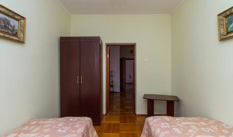 Трехкомнатный с гостиной и кухней. Гостевой дом на Новороссийской, Геленджик, Кабардинка