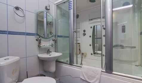 Люкс двухкомнатные. Гостиница KOZMOC, г. Геленджик