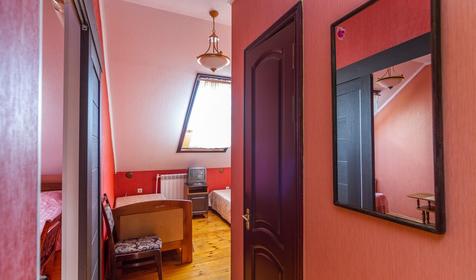 Двухкомнатный четырехместный стандарт. Частная гостиница Изумрудная, Геленджик