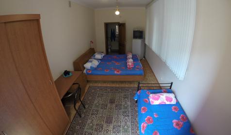 Трехместный номер с отдельным входом