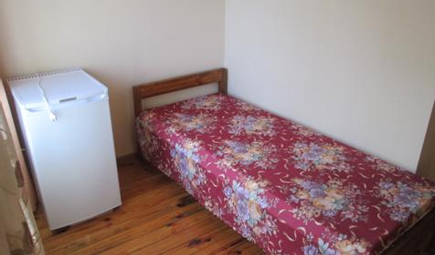 Трехместный