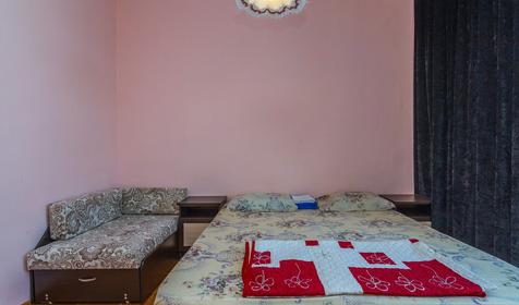 Стандарт трехместный с балконом. Гостиница Дельфин, г. Анапа, п. Витязево