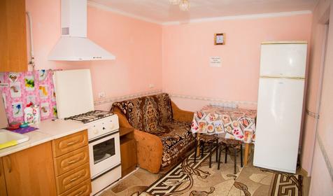 Двухкомнатный со всеми удобствами на первом этаже