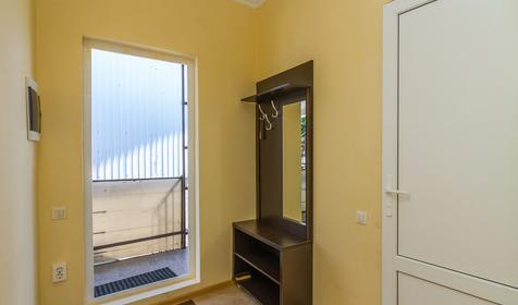 Трехкомнатный с кухней. База отдыха Тюльпан, Анапа, Витязево