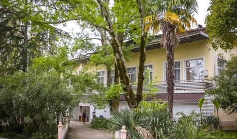 Санаторий Известия, Адлер