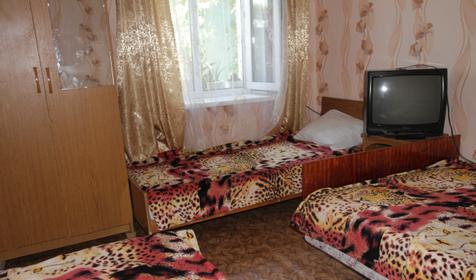 Трехместный