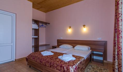 Двухместный двухуровневый коттедж (корпус 10). Пансионат Одиссея, г. Анапа