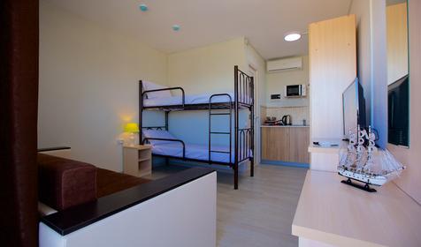 Стандарт с двухъярусной кроватью