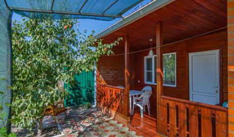 Гостевой дом На Крутом, г. Ейск, ст. Должанская