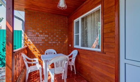 Гостевой дом На Крутом, г. Ейск, ст. Должанская