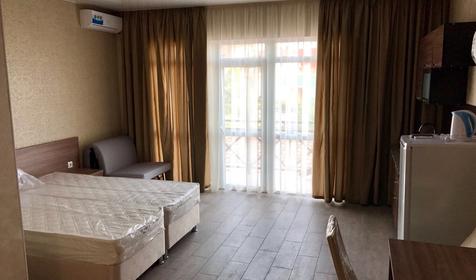 Студия с балконом