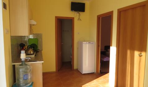 Шестиместный двухкомнатный