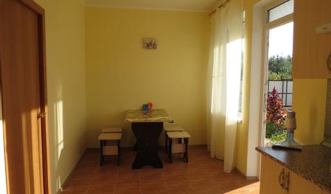 Шестиместный двухкомнатный