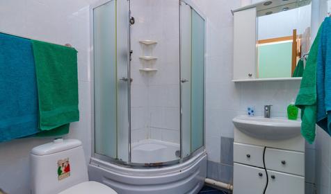 Двухкомнтаный стандарт. База отдыха Роза ветров, Ейский район, ст. Должанская, коса Долгая