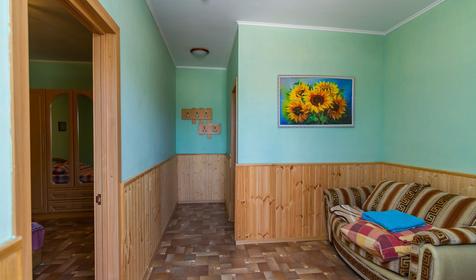 Двухкомнтаный стандарт. База отдыха Роза ветров, Ейский район, ст. Должанская, коса Долгая