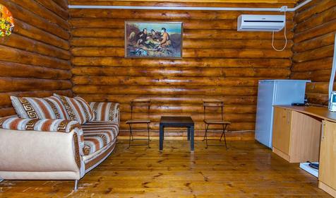 Сруб. База отдыха Роза ветров, Ейский район, ст. Должанская, коса Долгая