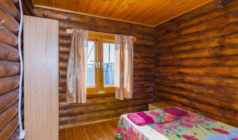 Сруб. База отдыха Роза ветров, Ейский район, ст. Должанская, коса Долгая