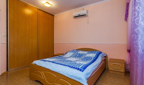 Особняк. База отдыха Роза ветров, Ейский район, ст. Должанская, коса Долгая