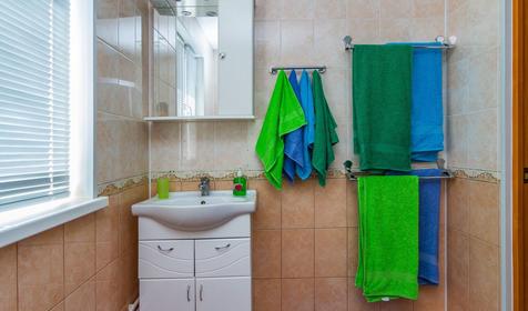 Особняк. База отдыха Роза ветров, Ейский район, ст. Должанская, коса Долгая