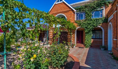 Частный дом Уютный отдых, Ейск, Должанская