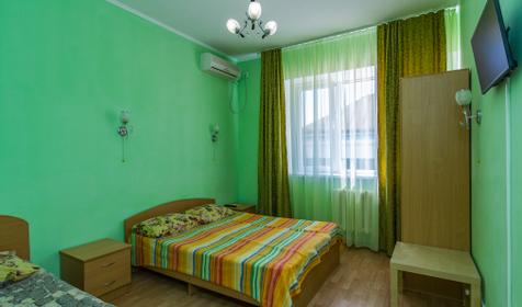 Трехместный стандарт. Гостевой дом На Коллективной, Ейский район, ст. Должанская