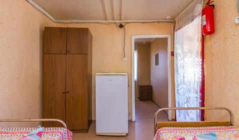 Домик четырехместный с верандой без удобств. База отдыха Бриз, Ейск, Должанская