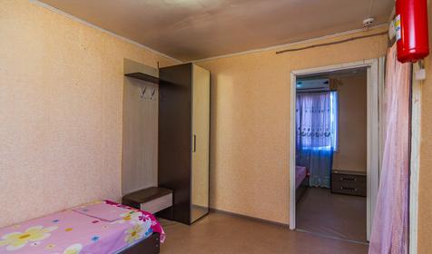 Домик с удобствами и верандой трехместный. База отдыха Бриз, Ейск, Должанская