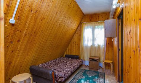 Четырехместный люкс. База отдыха Нефтяник, п. Архипо-Осиповка