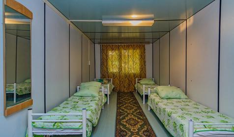 Четырехместный люкс. База отдыха Нефтяник, п. Архипо-Осиповка