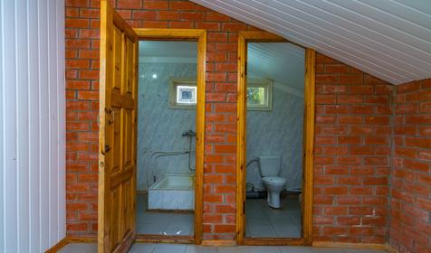 Трехместный люкс. База отдыха Нефтяник, п. Архипо-Осиповка