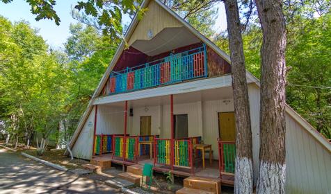 Трех-, четырехместные без удобств, 2 категория. База отдыха Нефтяник, п. Архипо-Осиповка