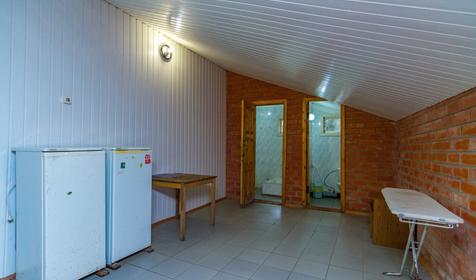 Трехместный люкс. База отдыха Нефтяник, п. Архипо-Осиповка