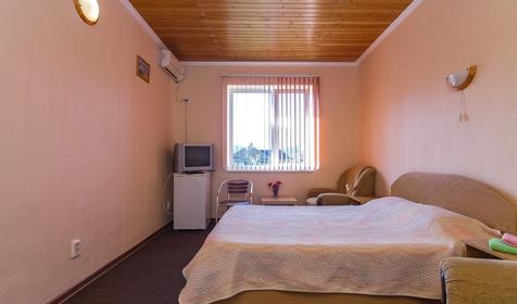 Двухместный полулюкс. Гостевой дом София, г. Геленджик, с. Архипо-Осиповка