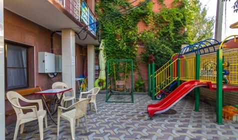 Гостевой дом Azat (Азат), Анапа, Джемете