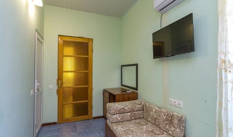 Стандарт трехместный с балконом. Гостиница Дельфин, Анапа, Витязево